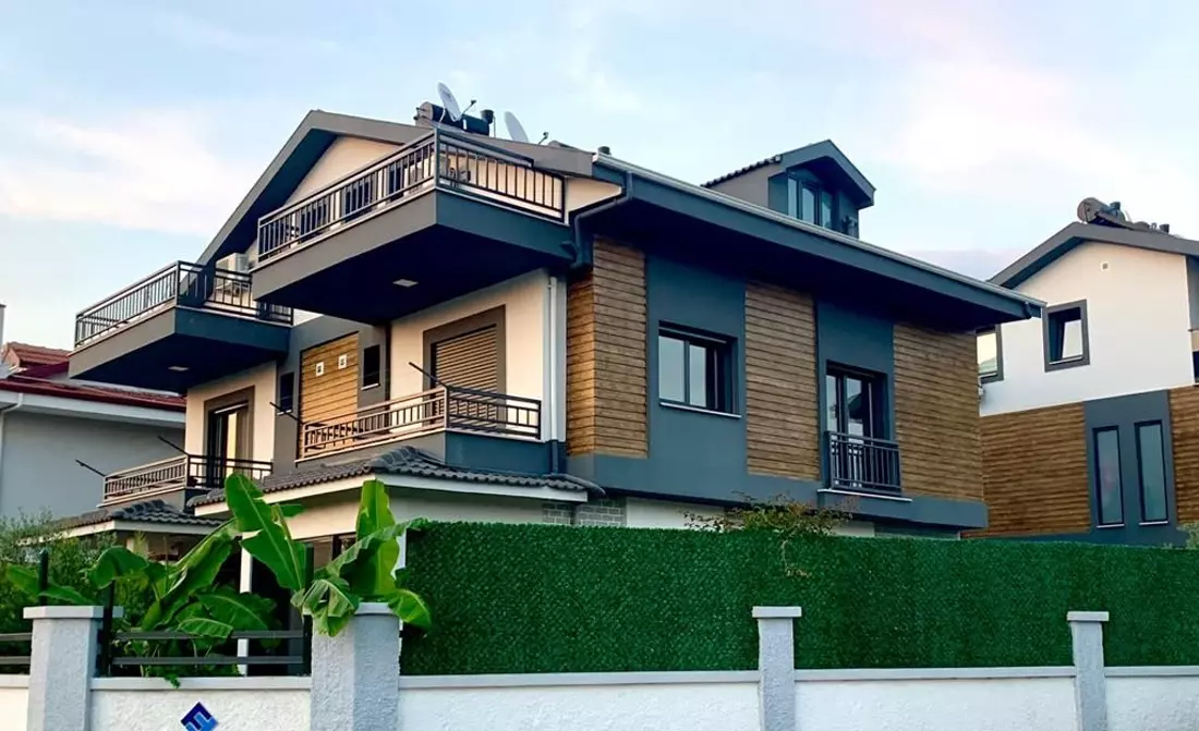 Semi-Detached Villa For Sale With Big Garden In Fethiye Akarca