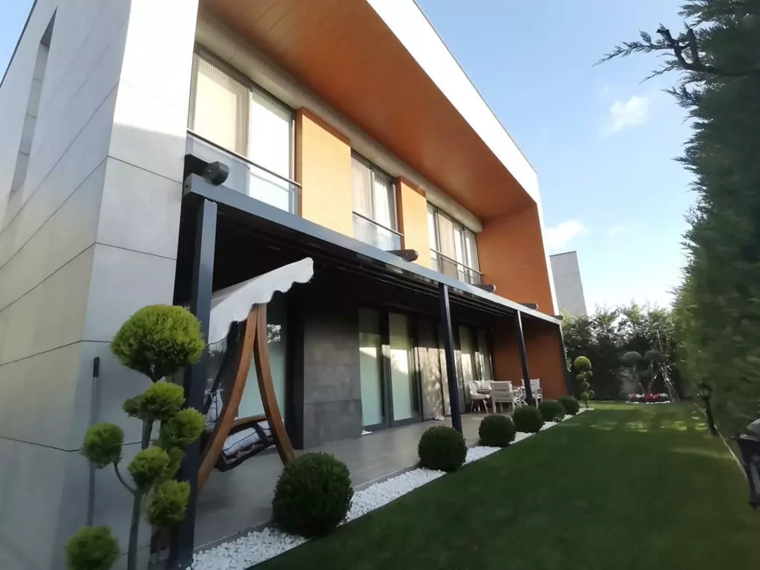 Elegant Custom-Designed Villa in Başakşehir