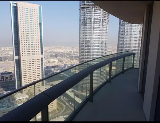 Burj Vista 1