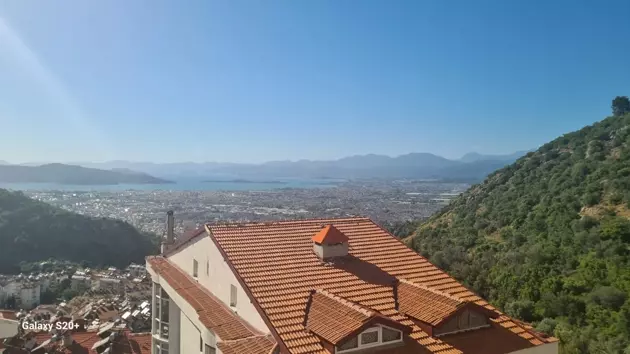 Patlangıç Mahallesi'nde Engin Panoramik Manzaraya Sahip Geniş 2+1 Daire