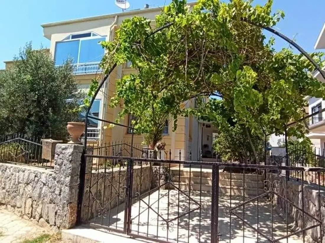 3+1 Detached Villa For Sale With Garden 100 Meters From The Sea In Fethiye Babatasi