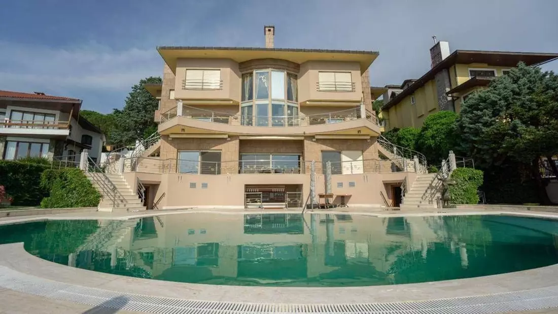 Princess Island View Stunning Villa for Sale In Maltepe Dragos