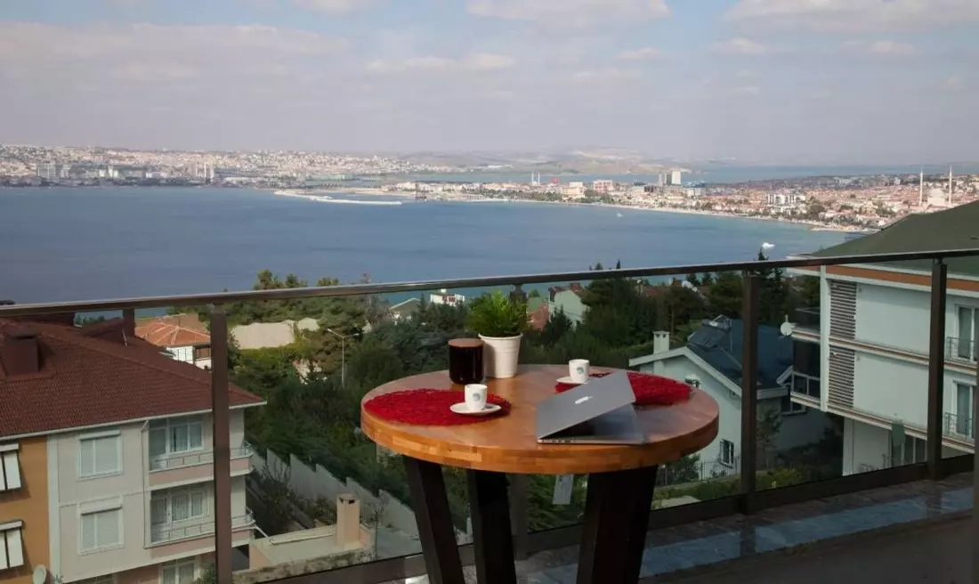 Deluxe Holiday Home Concept Apartments with Sea View in İstanbul