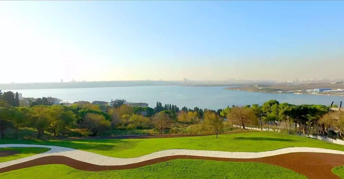 Lake Panorama Residences in Pure Grove Life Küçükçekmece İstanbul