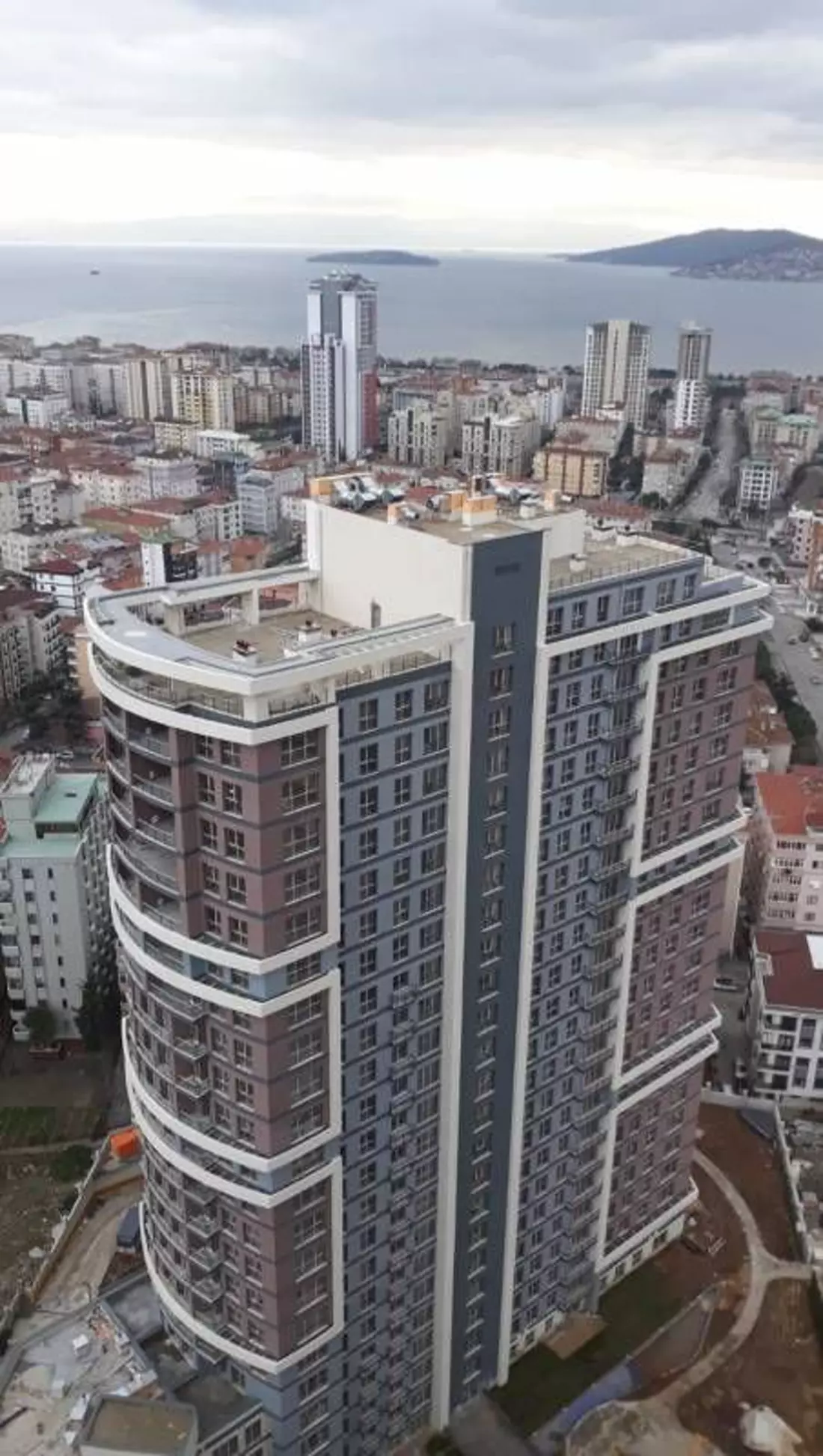 Marmara Sea View Prime Location Tower Residences in Kartal İstanbul