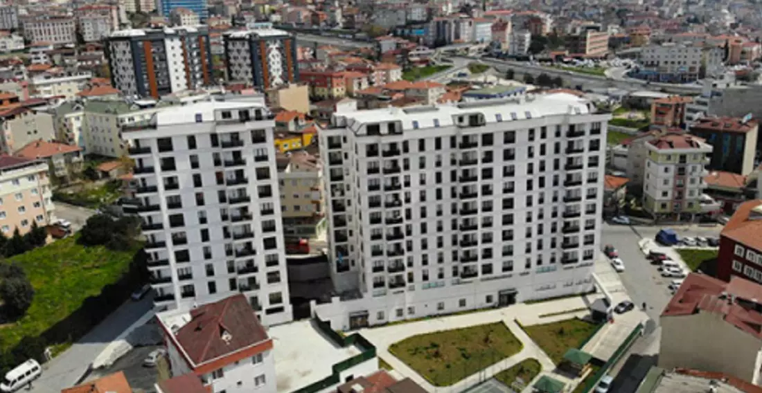 Lovely Family Apartment With Balcony & Social Facilities in Pendik