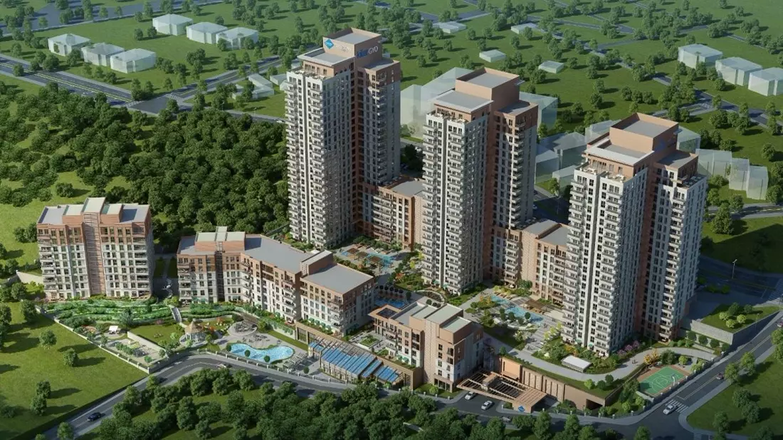 Extensive Complex Residences with Spacious Balconies near Pond Park in Bahcesehir