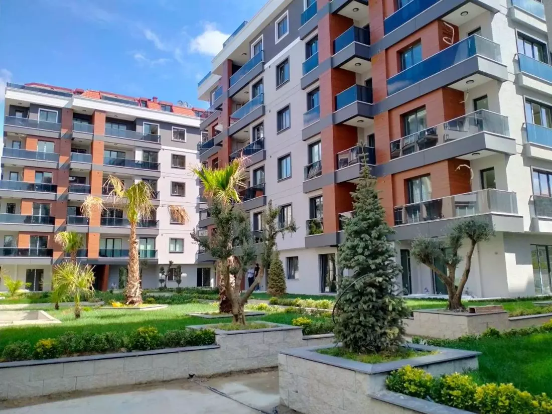 Affordable Ready to Move Beylikduzu Homes Close to Seaside & Shopping Malls